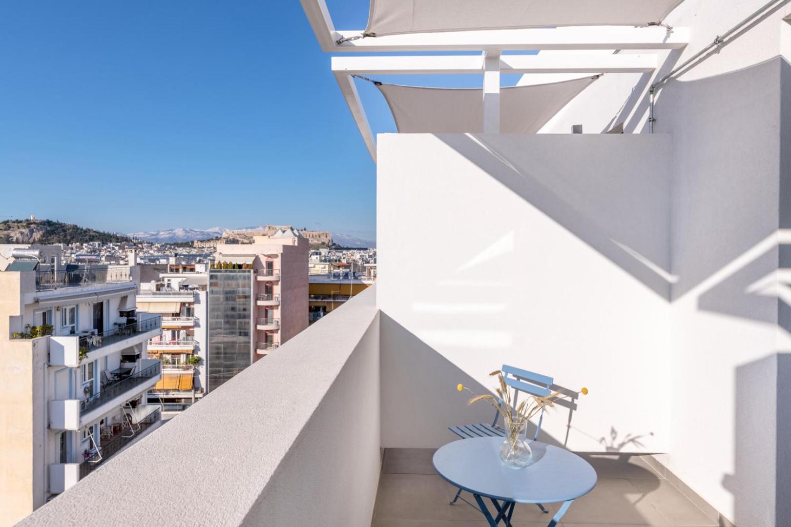 Exceptional Living Lofts By Upstreet Athen